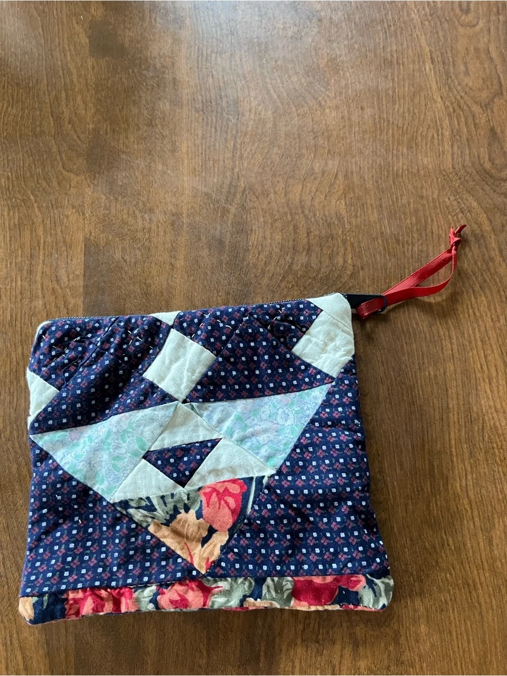 Quilted Patchwork Wristlet Cosmetic Pouch in Navy, Cream & Red